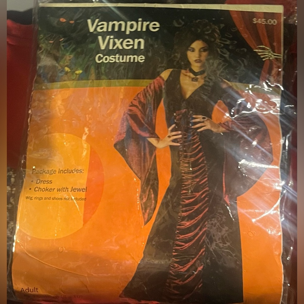 Vampire Vixen Women’s Costume Size Medium (8-10)
